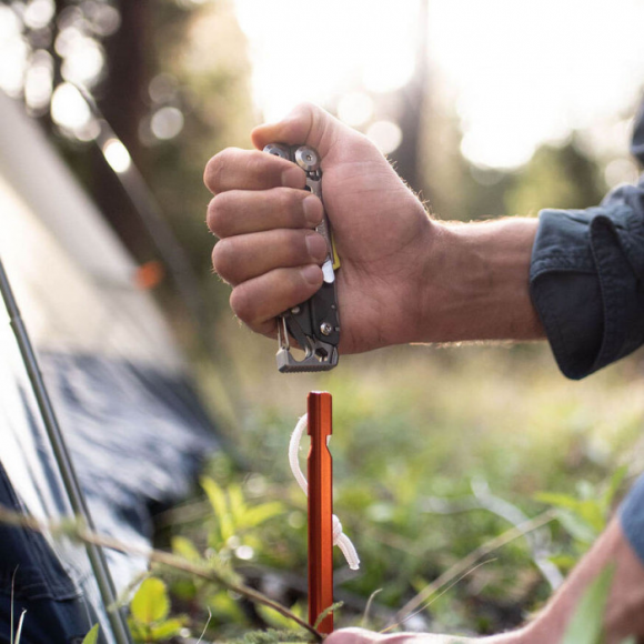 Мульти-инструмент с плоскогубцами и ножом LEATHERMAN Signal Grey (Multi-Tool)
